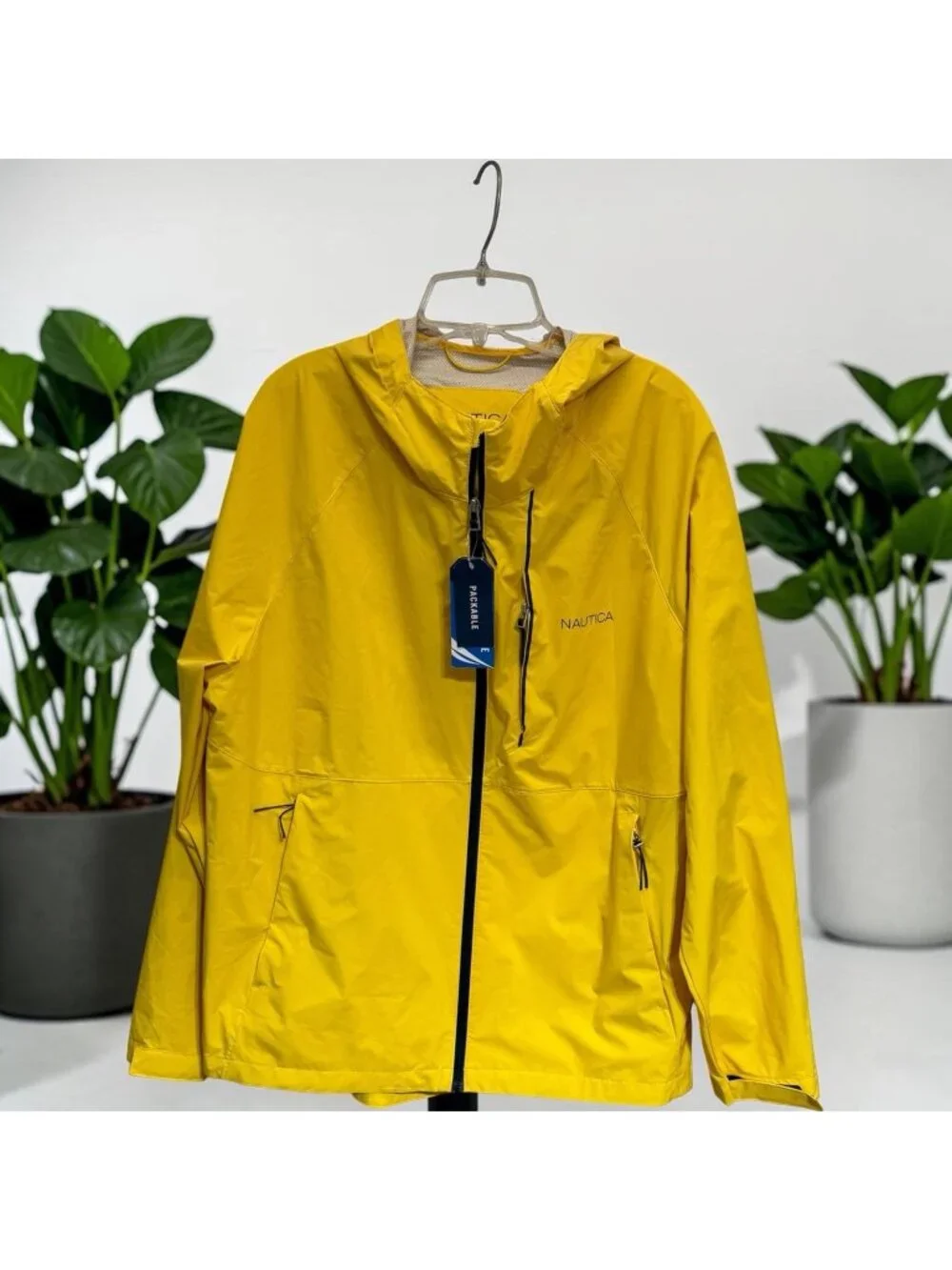 NEW NAUTICA MEN'S WATER RESISTANT YELLOW RAIN JACKET SIZE Large